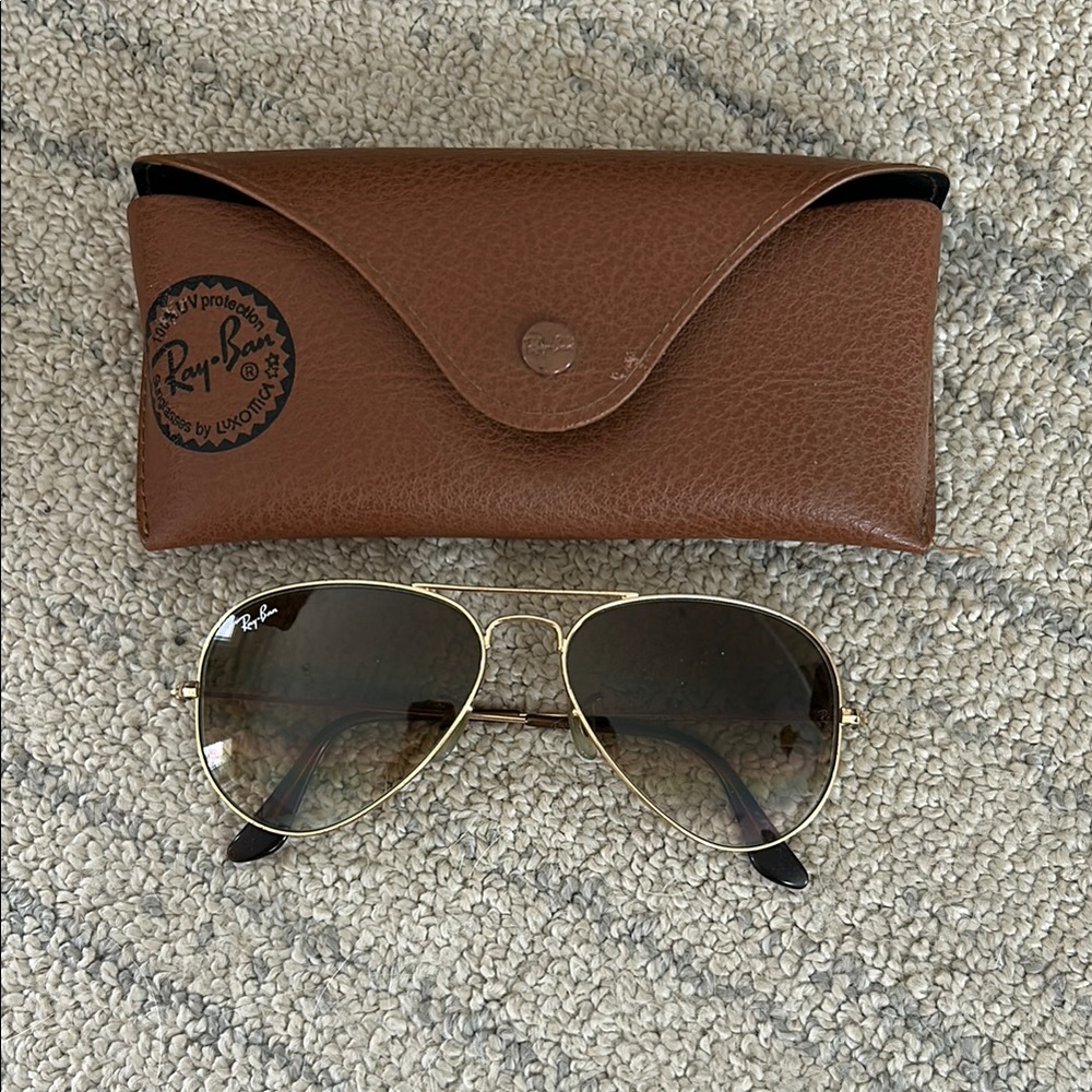 Ray-Ban Gold Aviator Sunglasses with Case